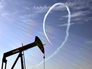 635911980451448476-AP-OIL-GLOBAL-IMPACT-79354522