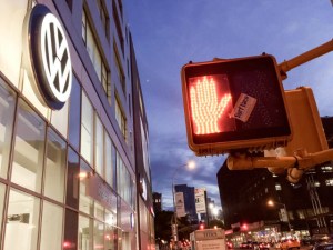 Amerikanisches-VW-Autohaus-in-New-York_image_width_884