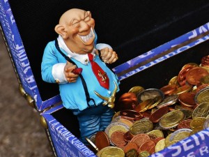 money-shark-funny-bunch-of-money-decoration-fun-1673085